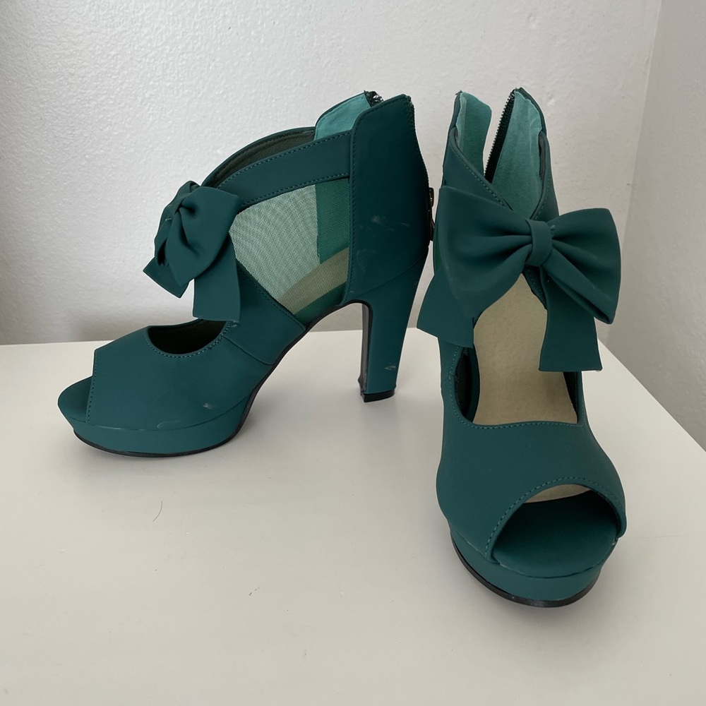 Open Toe Green Heels